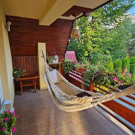 Pensión Bukowianski Dworek 40 M Od Wyciagu